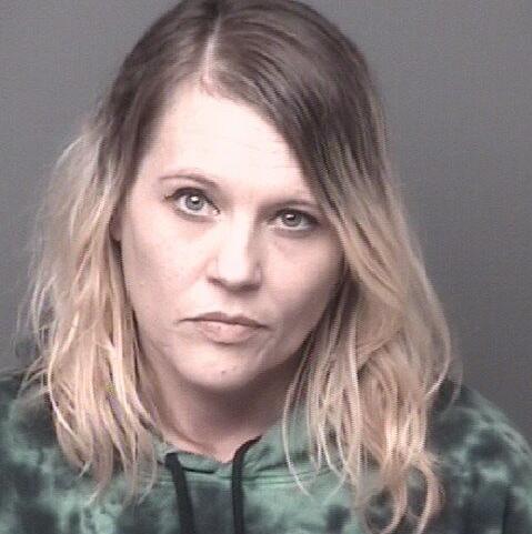 Dubuque woman sentenced for helping murder suspects flee - Vimarsana News
