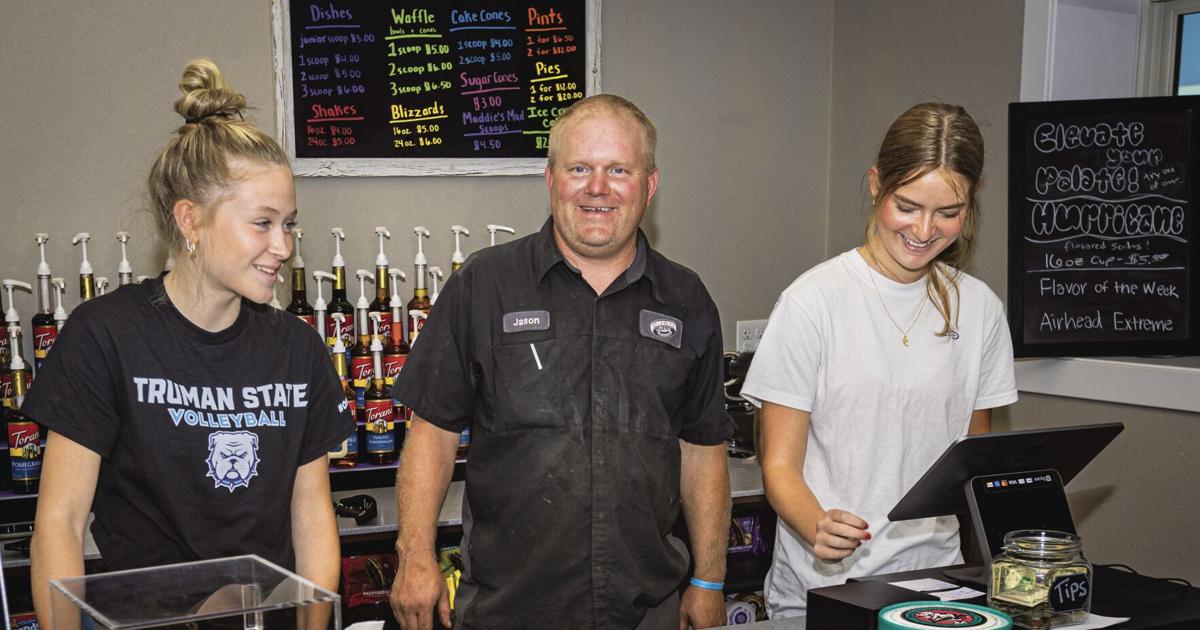 Cascade Manchester Biz Buzz: New ice cream store opens in Cascade; Manchester pumpkin farm ...