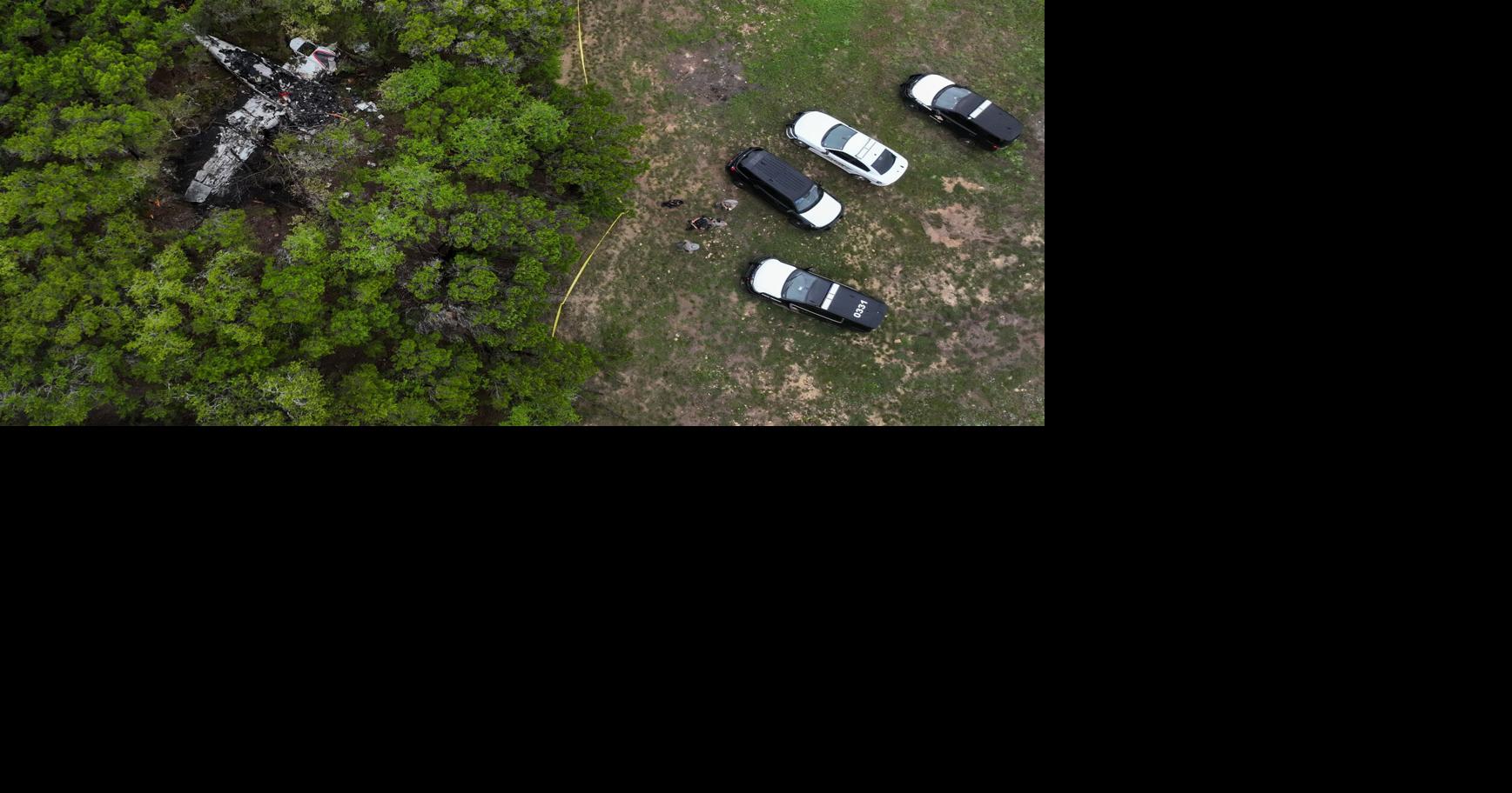 Small plane crashes in Texas, killing all 5 people on board