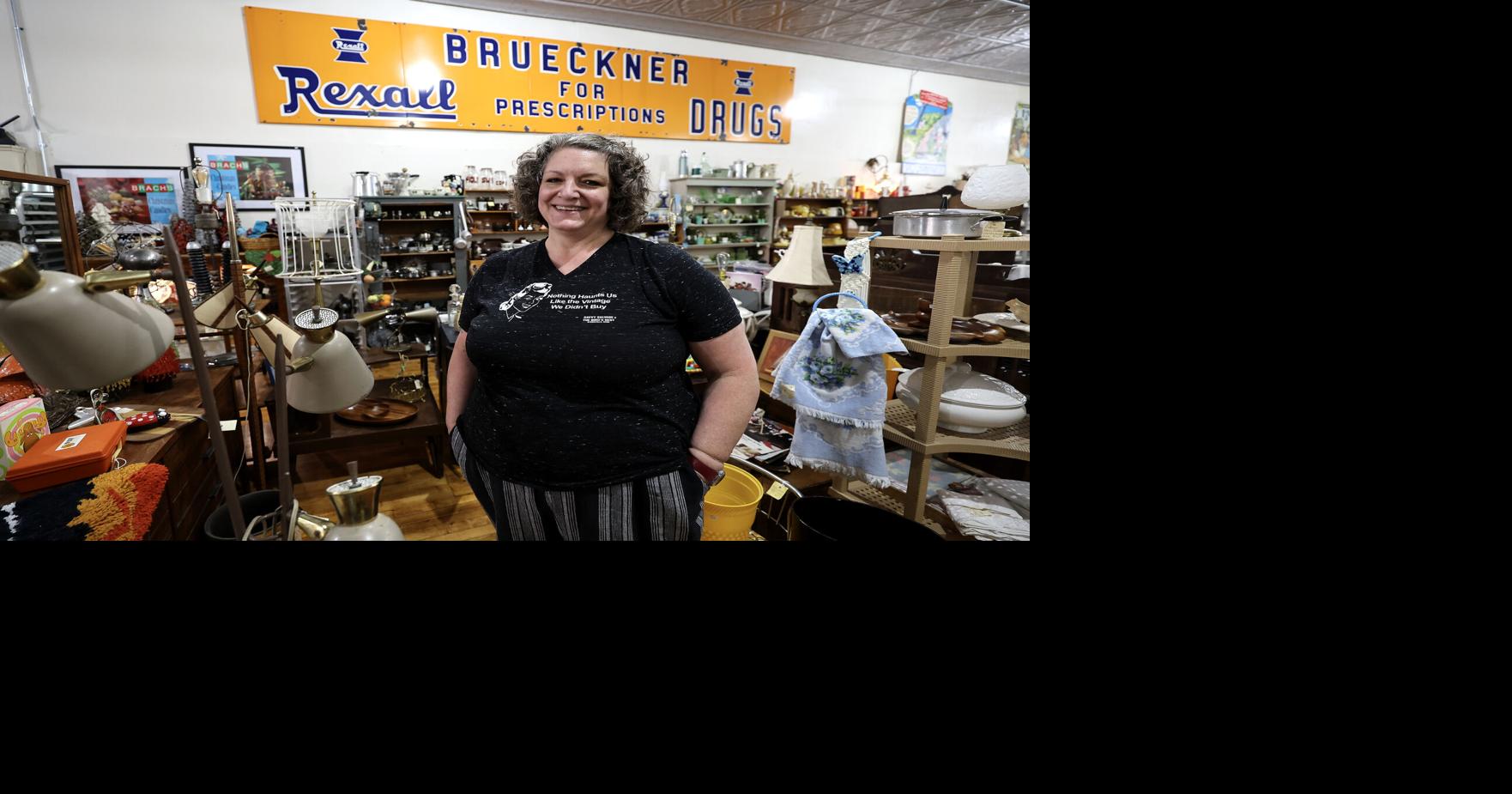 Biz Buzz: Dyersville vintage consignment store renovates building