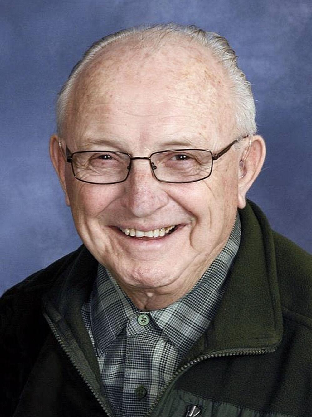 Gordon J. Neumann Obituaries Dubuque