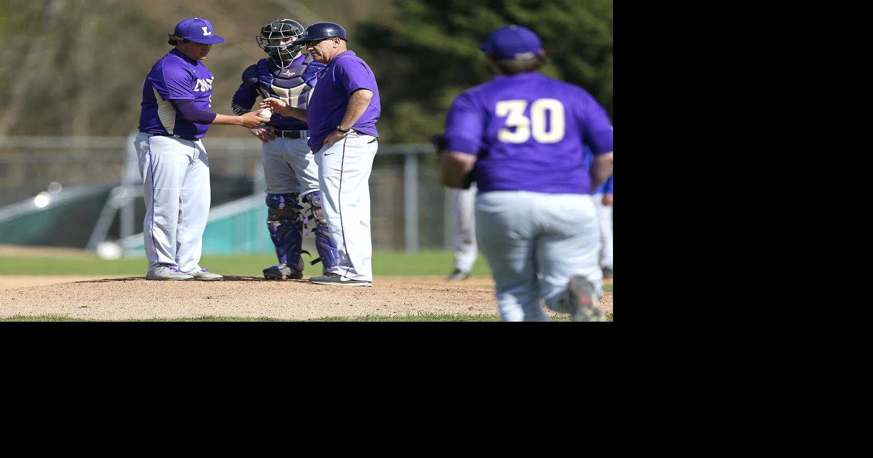 Local & area roundup: Loras baseball coach Tebon records 600th victory ...