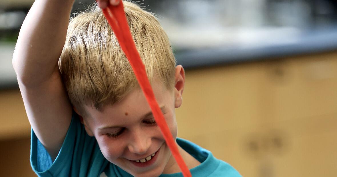 UD for Kids class brings chemistry to life