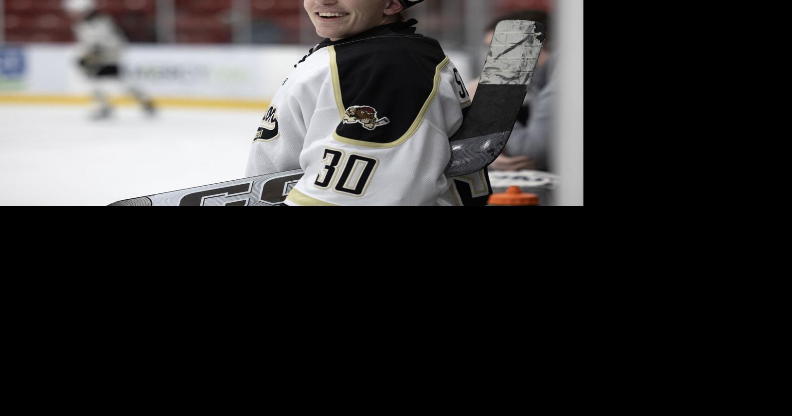 Goaltending a strength for Dubuque high school hockey team | Local ...