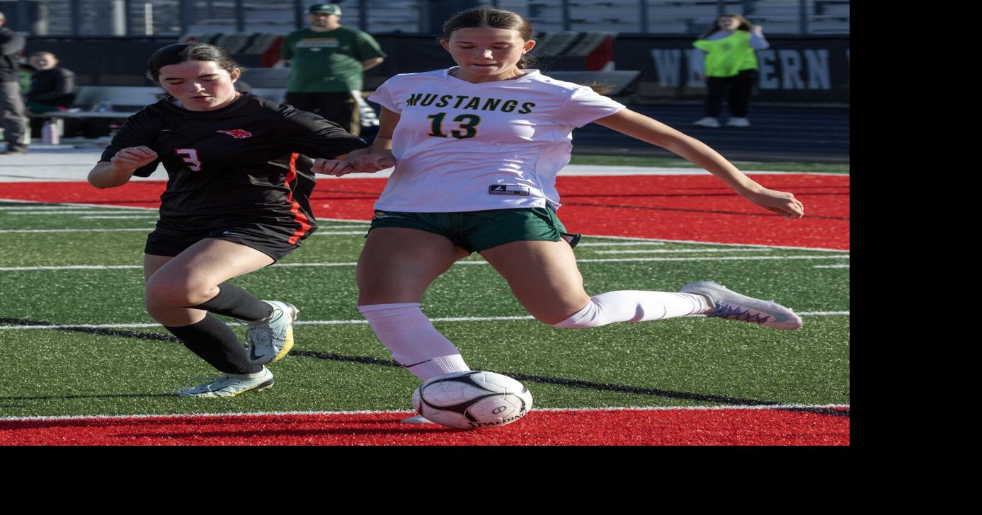 Girls prep soccer: Hempstead, Beckman playing for trips to state