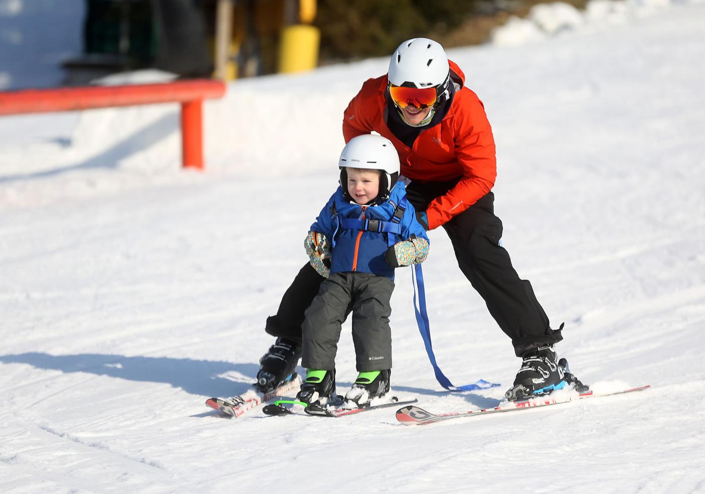Always Exciting Sundown Mountain Opens For Skiing With Covid 19 Measures In Place Tri State News Telegraphherald Com Always Exciting Sundown Mountain Opens For Skiing With Covid 19 Measures In Place Tri State News Telegraphherald Com