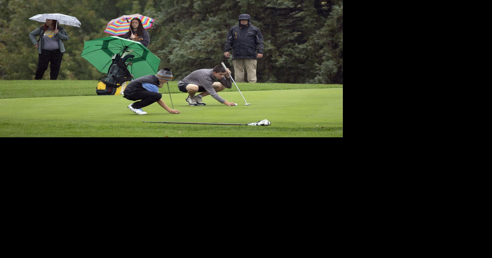 Boys prep golf: Senior ends Wahlert's hold on city championship