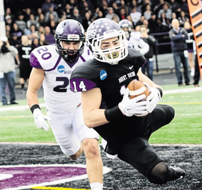 Uw Whitewater Knocked Off In Ncaa Division Iii Football Semifinals