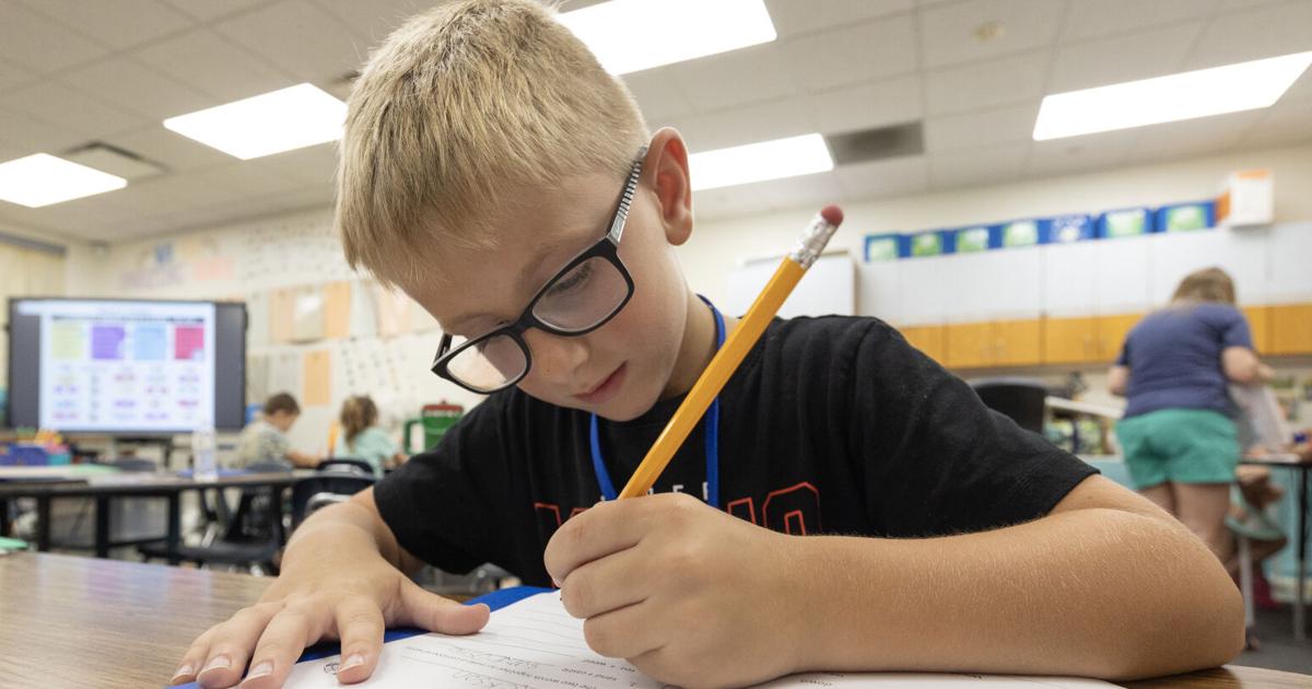 Dubuque school district's Summer Academy blends fun, learning for students