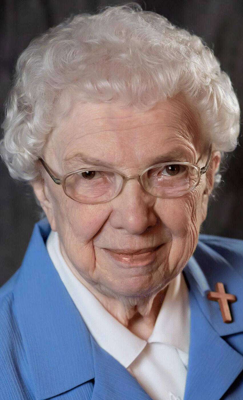 Mildred Nachtman Obituaries Dubuque