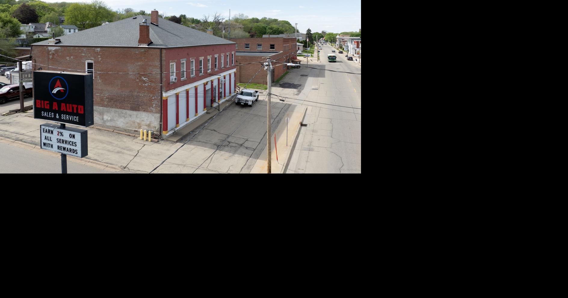 Dubuque council puts brakes on Central Avenue demolition