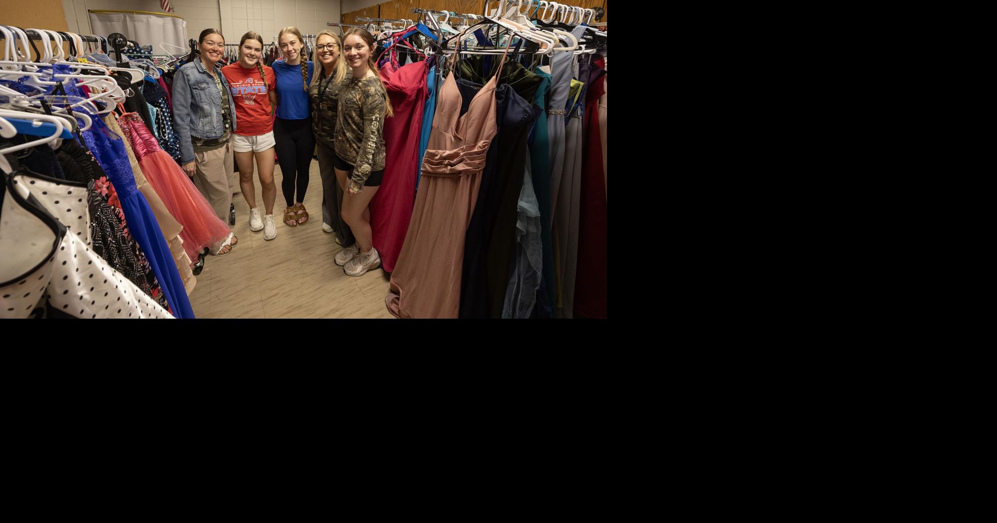 'Use it again:' Local schools' dress exchanges help students find prom ...