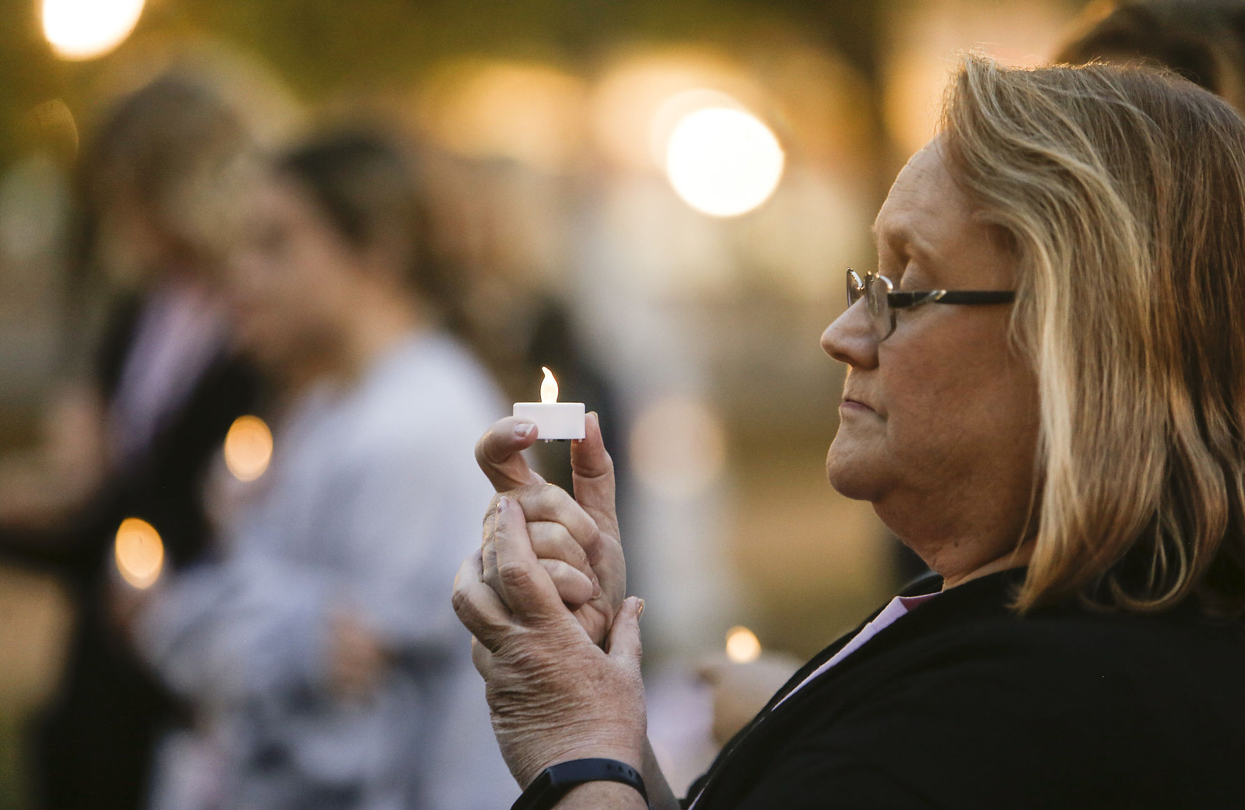 Domestic Violence Victims Honored, Share Stories At Dubuque Candlelight ...