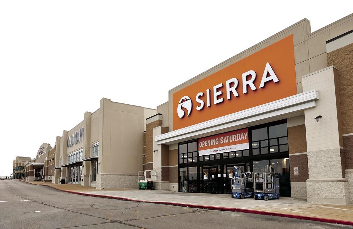 National outdoor, activewear retailer to open Dubuque store this weekend Tristate News