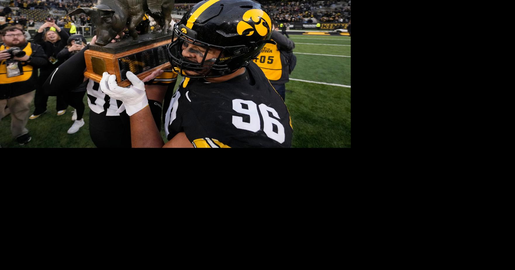 College football preview capsules: Bronze pig up for grabs as Iowa visits Minnesota