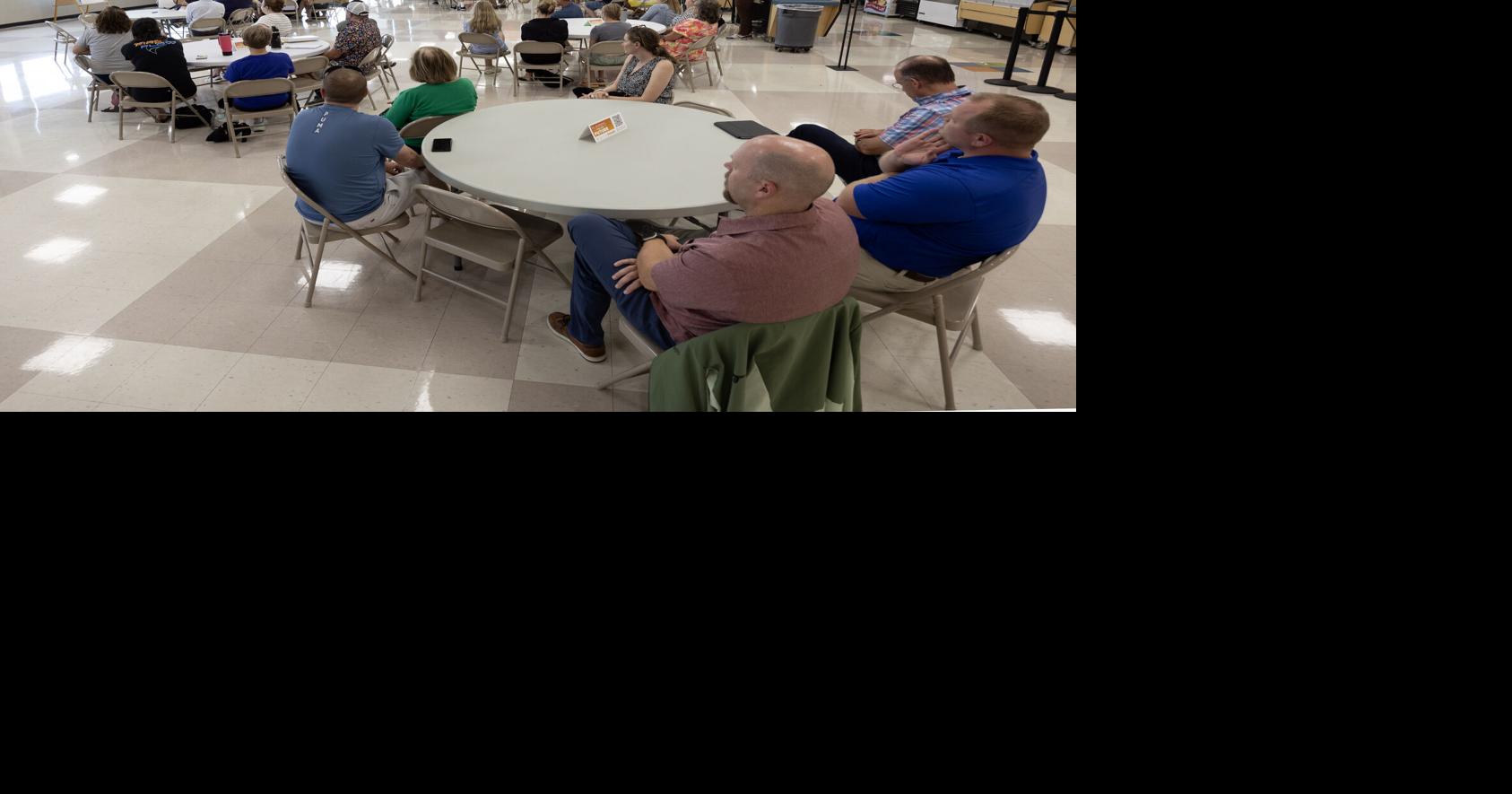 Dubuque residents discuss proposed school reorganization