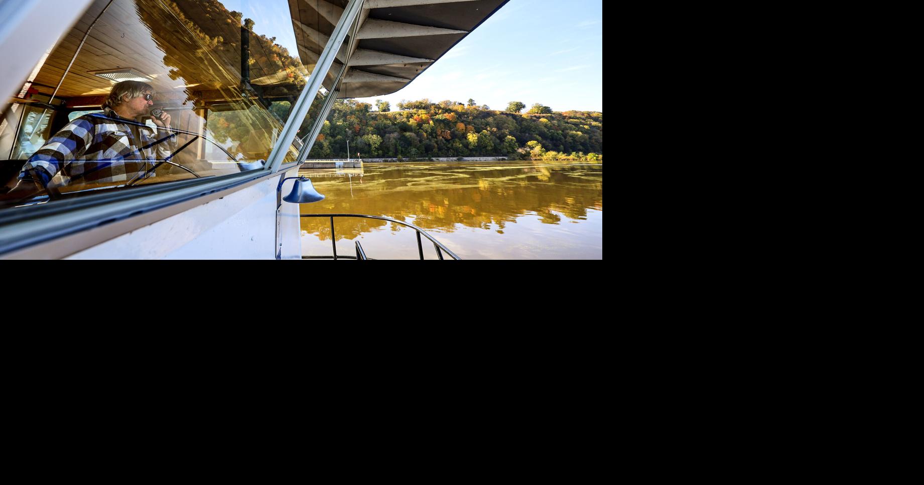 Local workers navigate ebbs, flows of Mississippi River economy