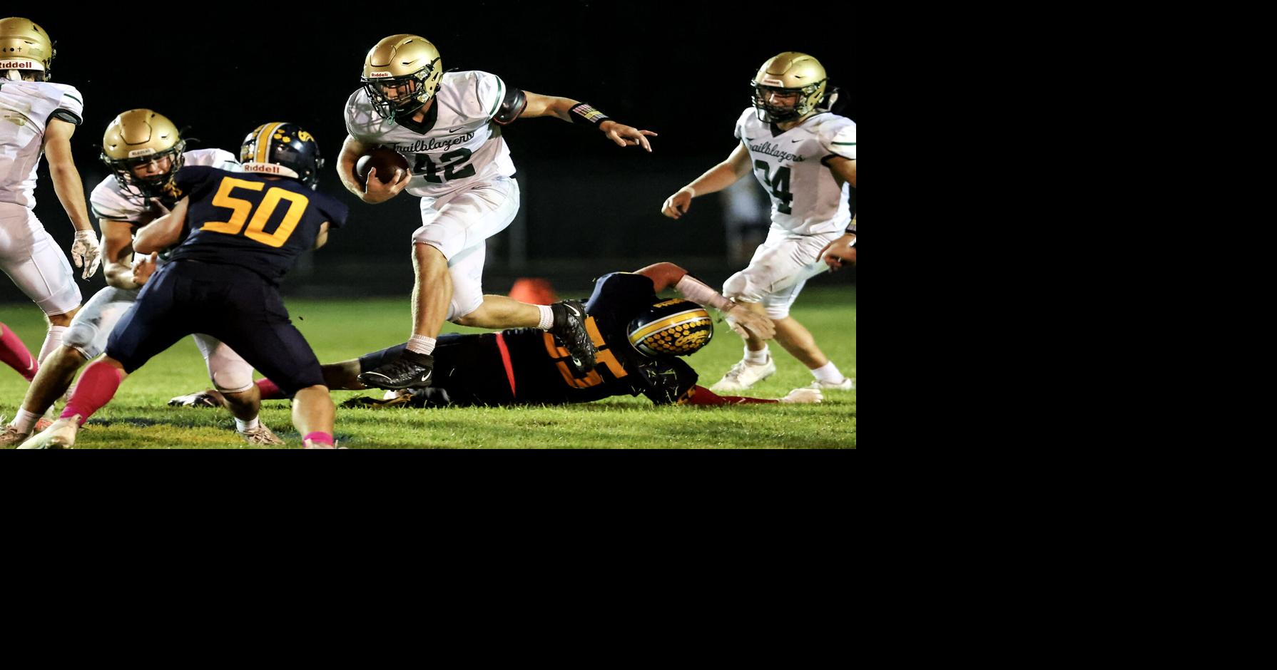 Prep football: New quarterbacks take center stage in Class 1A race