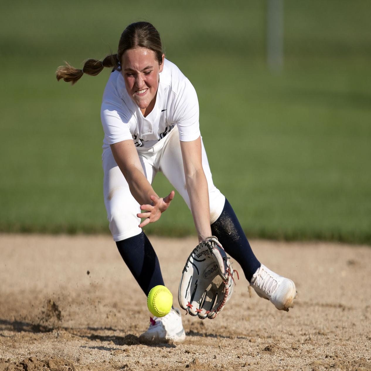 Team Illinois dominates in Little League Senior League Softball World Series