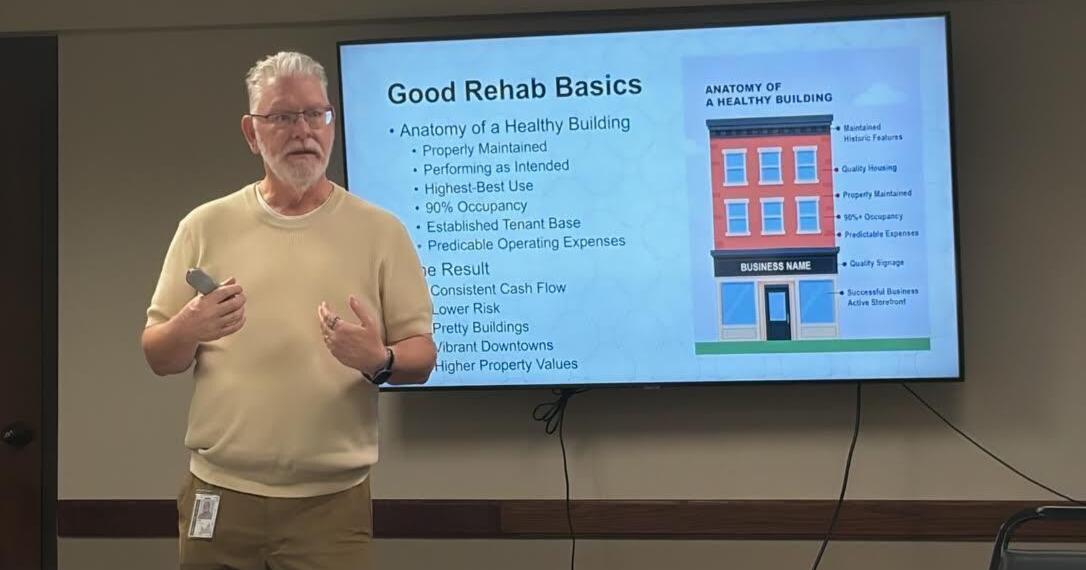 Assessment team looks at downtown retail in Manchester