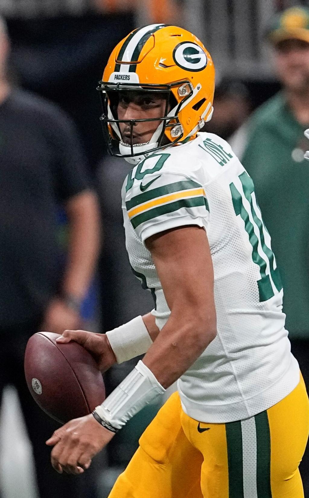 Packers will be missing four starters on offense, one on defense as they  face Saints