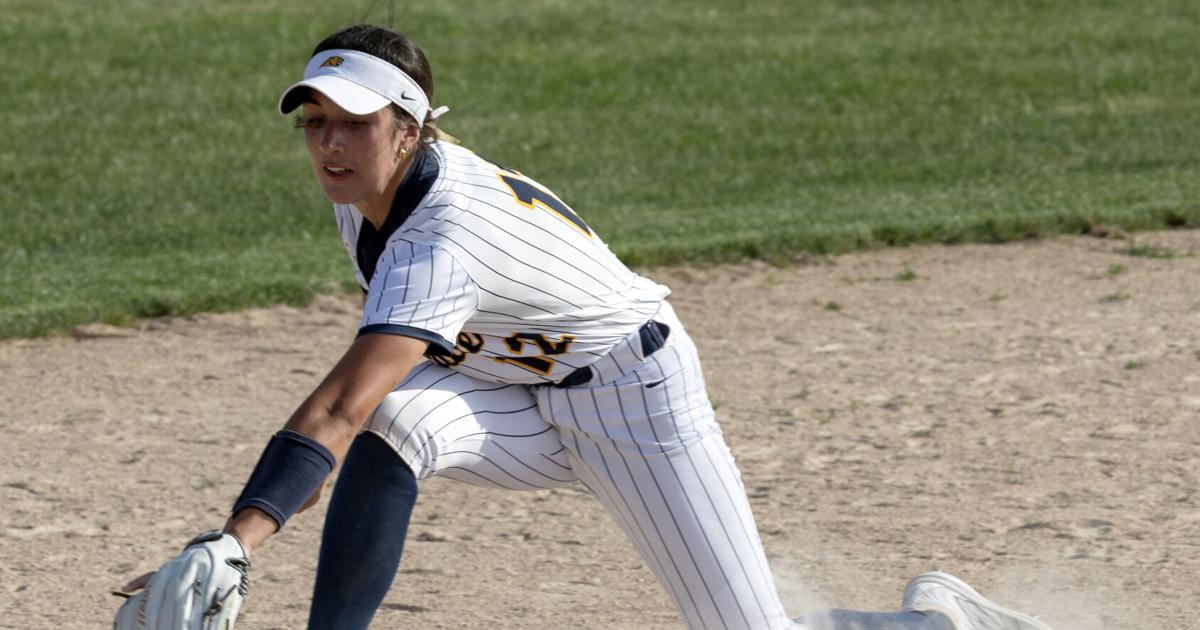 06042026-CascadeVsMaquoketaSoftball-8-sg.JPG