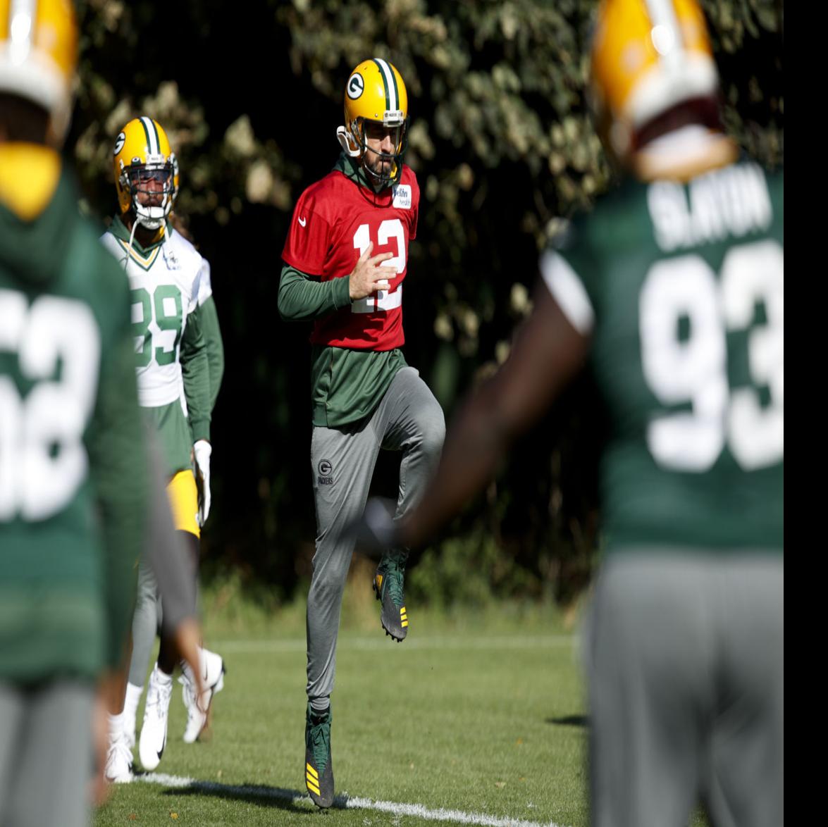 Packers play 1st international game, facing Giants in London