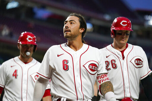 ST. LOUIS, MO - JUNE 09: Cincinnati Reds left fielder Stuart