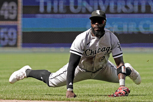 White Sox Homer 3 Times, Cease Tosses 6 Scoreless to Salvage Split