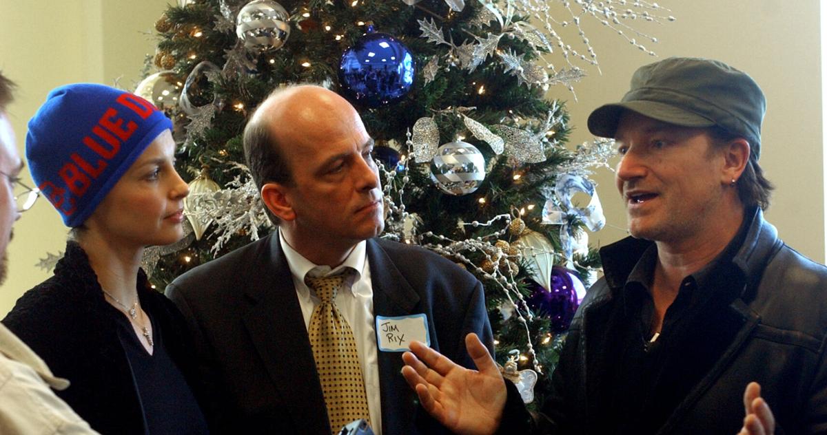 Throwback Thursday: Rock star, actress meet with Dubuque leaders 20 ...