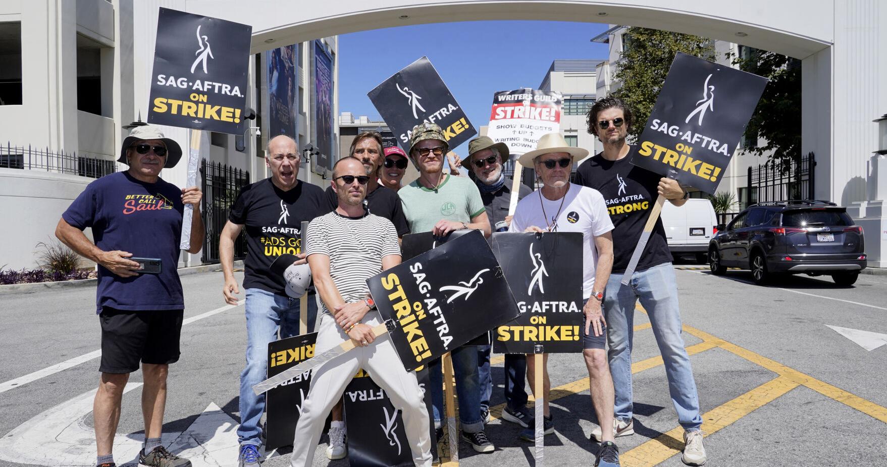 'Breaking Bad' stars reunite on picket line to call for studios to resume negotiations with actors - Vimarsana News