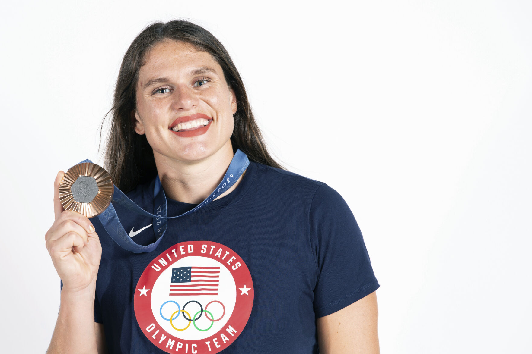 Paris Olympics sweetheart: rugby player Ilona Maher promotes body