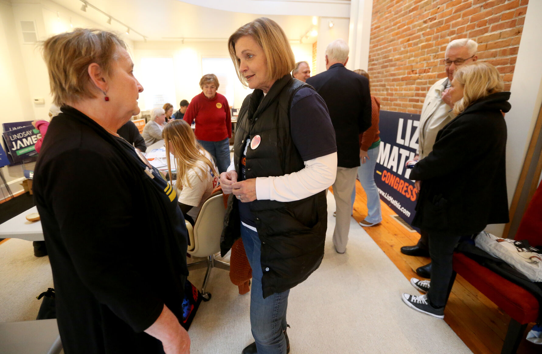 Iowa Democrats work to rally Dubuque voters ahead of Election Day | Tri