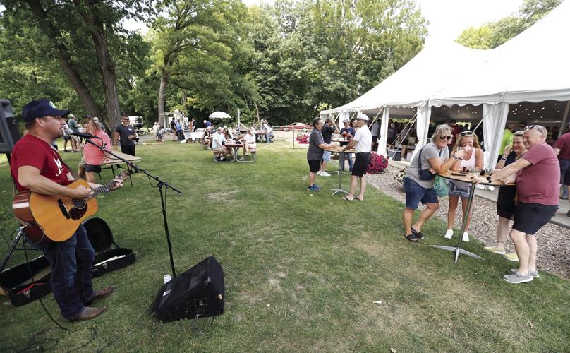 Annual Galena Brew Fest brings out beer, live music and good times