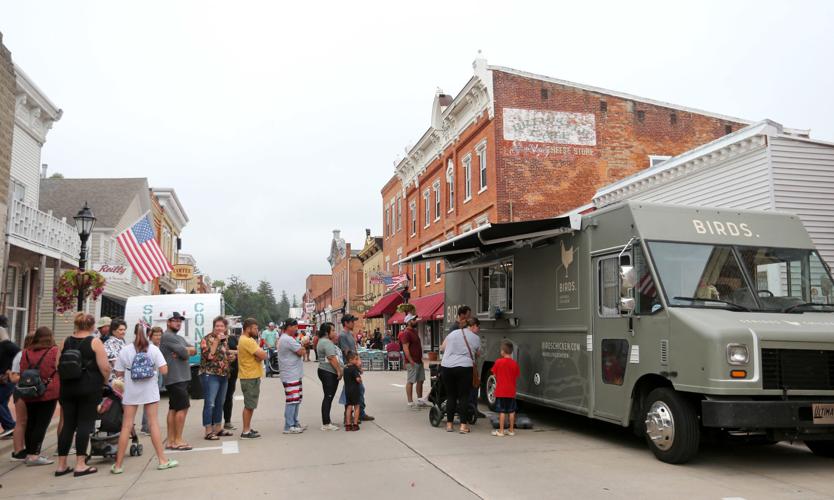 Food truck festival brings scrumptious selection to downtown Shullsburg
