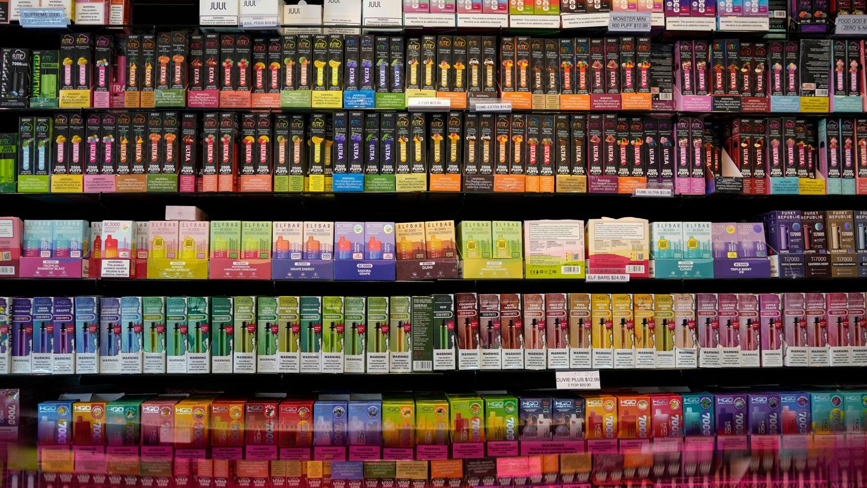 FDA: Fruity vapes offer little added benefit in getting smokers to quit  cigarettes | Business