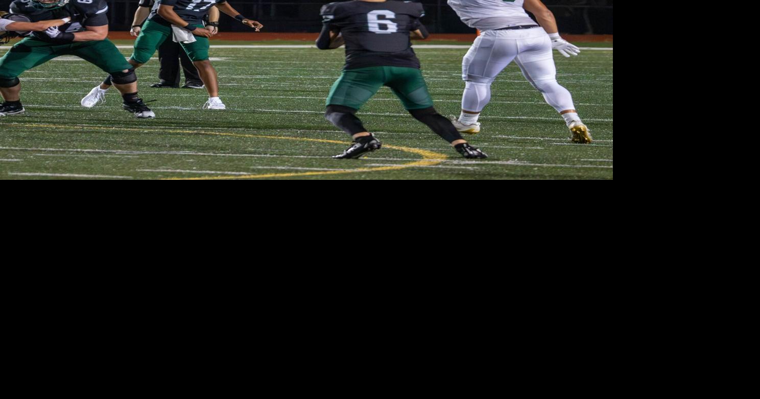Prep football: Iowa City West cruises past Hempstead