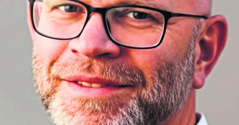2 Dubuque Democrats seek nomination for Iowa House seat in June primary