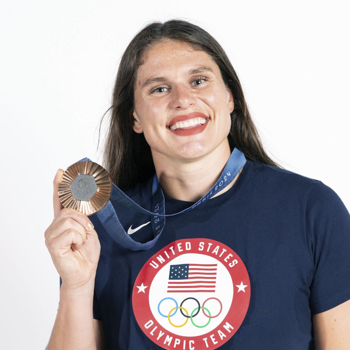 Paris Olympics sweetheart: Rugby player Ilona Maher promotes body positivity through social media | National/World | telegraphherald.com Paris Olympics sweetheart: Rugby player Ilona Maher promotes body positivity through social media | National/World | telegraphherald.com