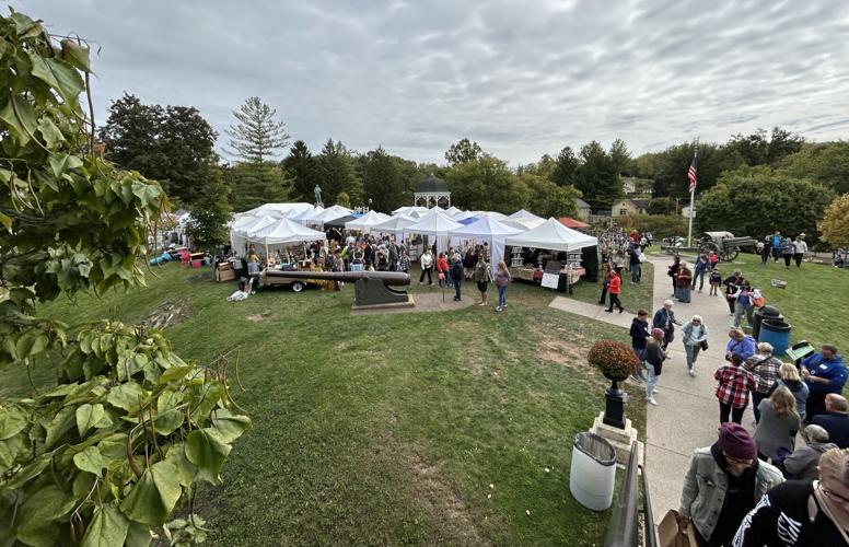 'Like a little city' Thousands attend 2day Galena Country Fair Tri