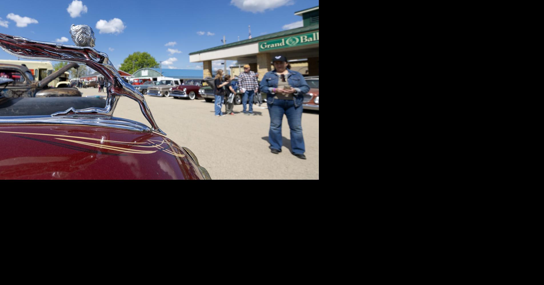 Hot rods, rockabilly, philanthropy: Vintage Torque Fest returns to Dubuque