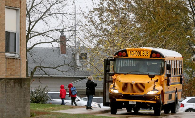 Dubuque school district adds busing loops to navigate transportation