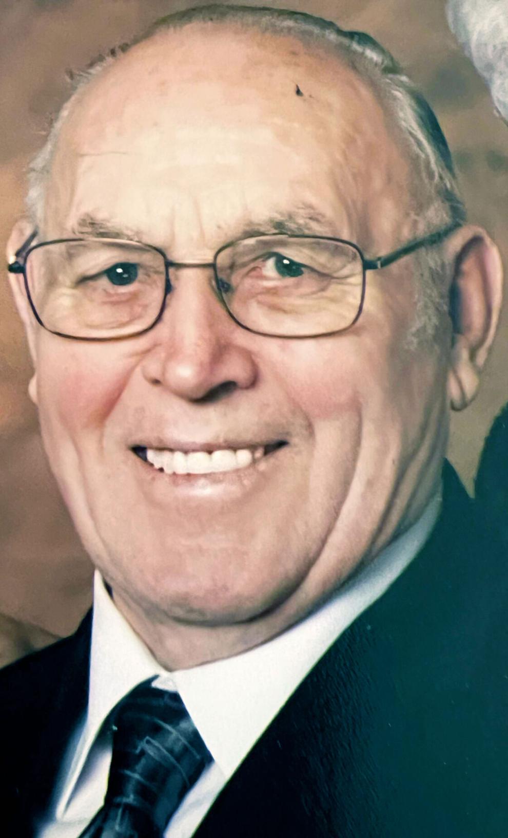 Gerald J. Gaul Obituaries Dubuque