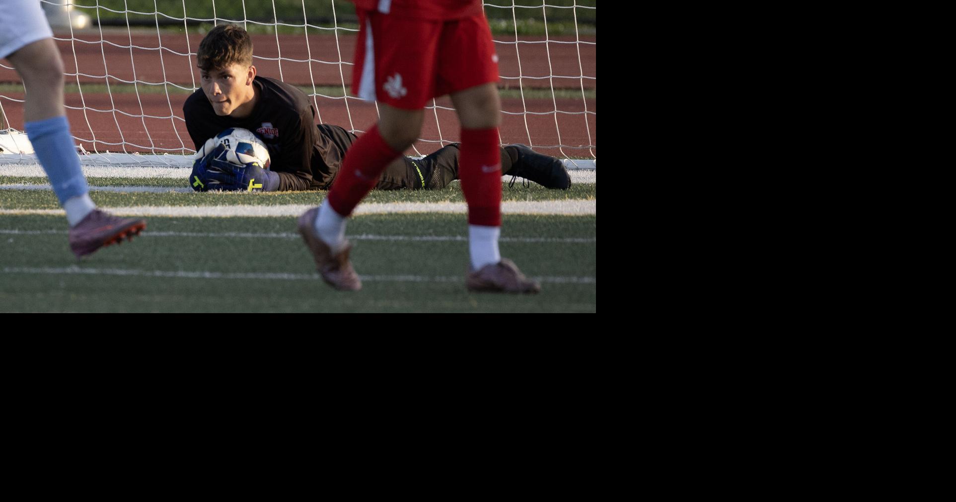 Boys prep soccer: Iowa City High knocks off Senior in substate final
