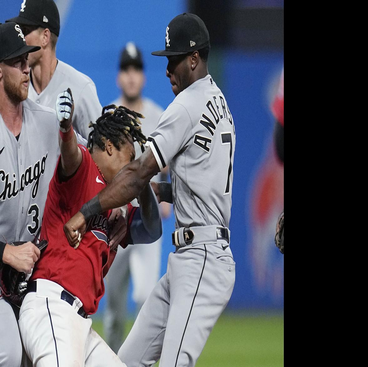 Guardians' Jose Ramirez knocks out White Sox's Tim Anderson during on-field  fistfight