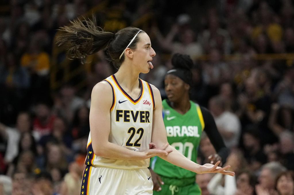 Caitlin Clark returns to Iowa in Fever's exhibition game against Brazil  despite leg injury | Other Sports | telegraphherald.com