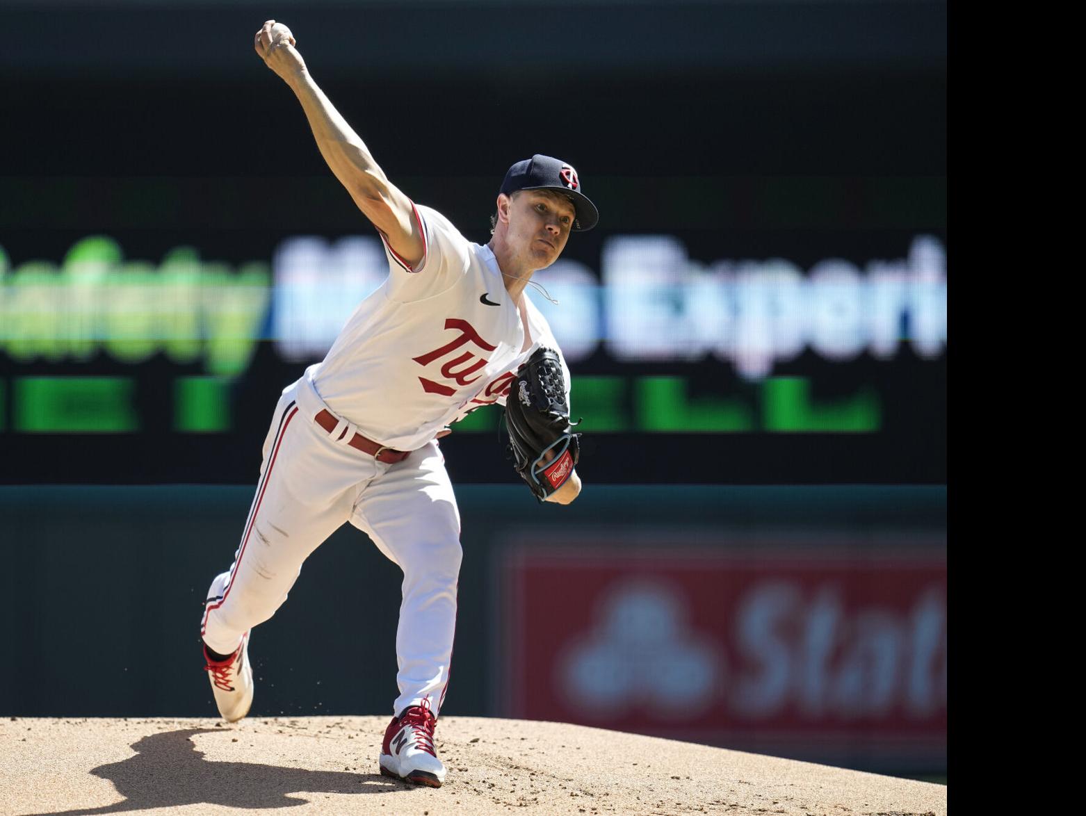 White Sox beat Twins 13-0