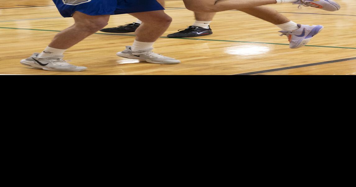 Boys prep basketball Scales Mound battles to tourney title in 2OT