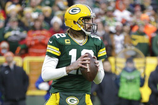 Aaron Rodgers sets team TD record as Packers hold off Browns - Chicago  Sun-Times