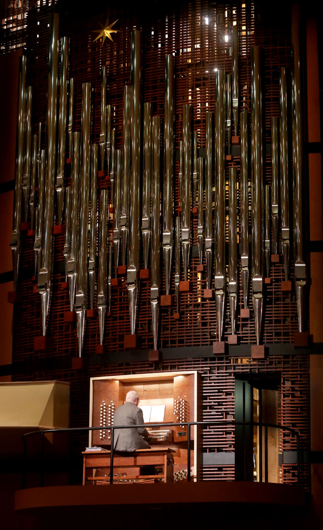 TH first look University of Dubuque unveils new pipe organ Tri-state News telegraphherald image